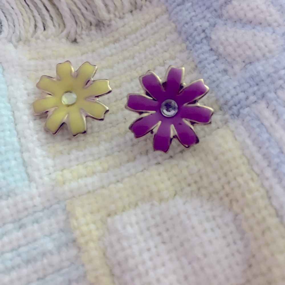 Lia Sophia Flower earrings